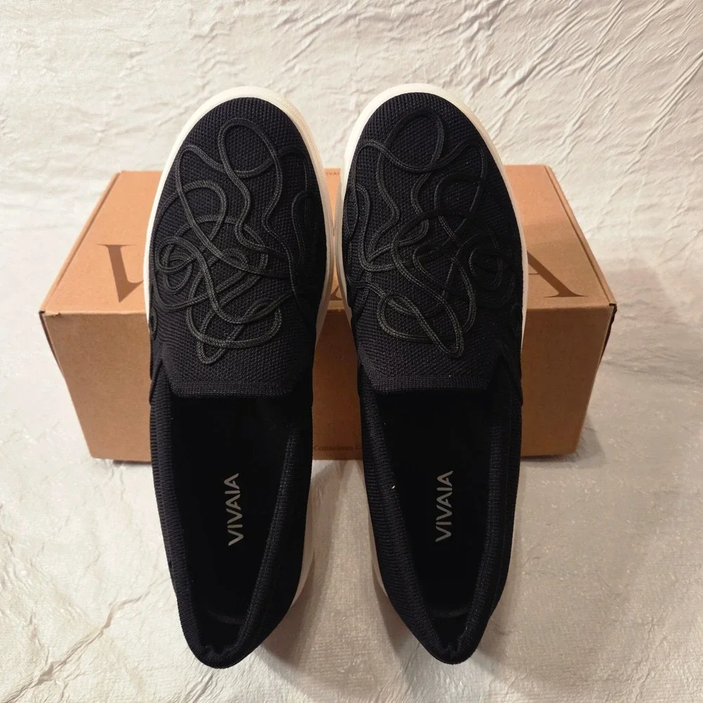 VIVAIA Black Embroidered Knit Slip On Sneakers Water Repellent Size EU 41 US 9.5